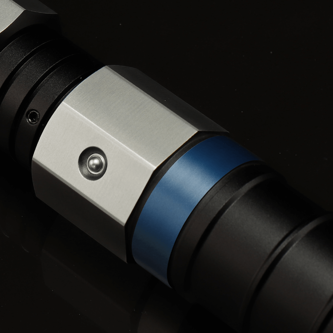 Accent hilt Blue